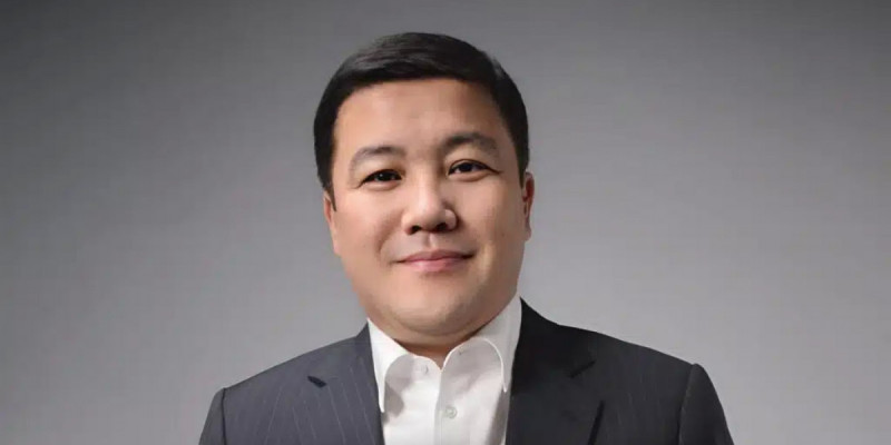 "Тұрсынбек қартайыпты": Танымал әзілкештің әйелі күйеуінің неліктен егде көрінетінін айтты