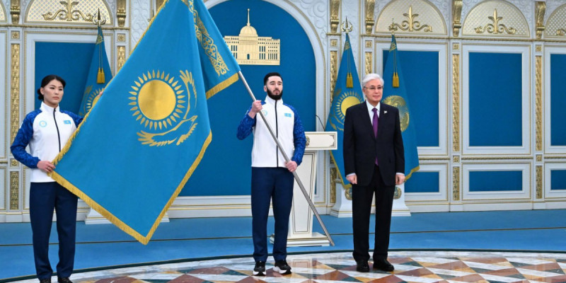 Президент Қысқы Олимпиада ойындары мен Паралимпиадаға қатысатын спортшыларға Мемлекеттік туды тапсырды