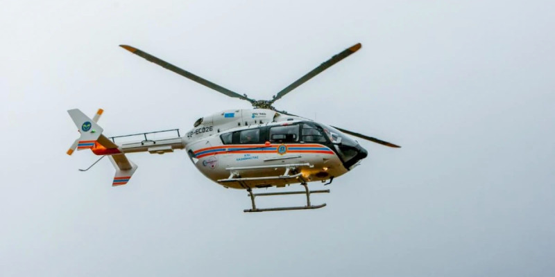 ТЖМ тікұшағы екі жаңа туған нәрестені шұғыл түрде Степногорскке жеткізді