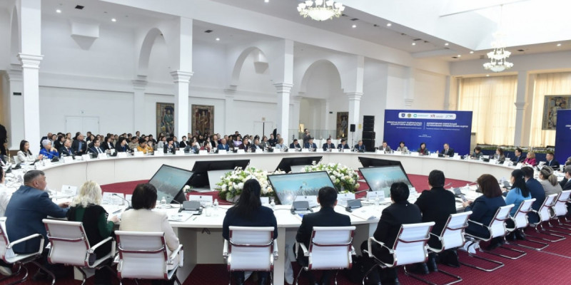 ҚазҰУ-де аймақтық басқару кадрларын даярлау сапасы талқыланды