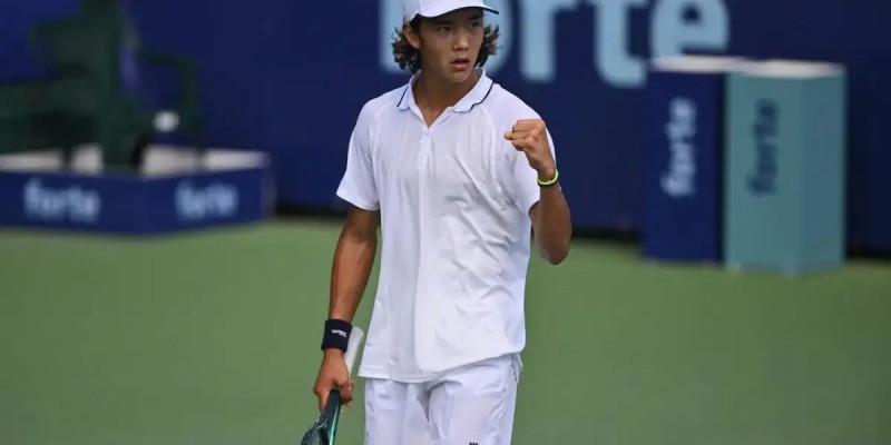 Теннисші Әмір Омарханов Испаниядағы турнирде чемпион атанды