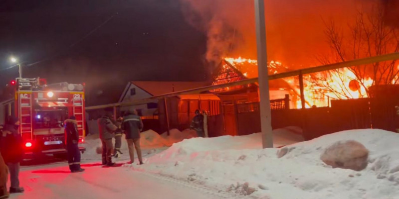 Батыс Қазақстанда өртенген үйден 3 адамның мәйіті табылды