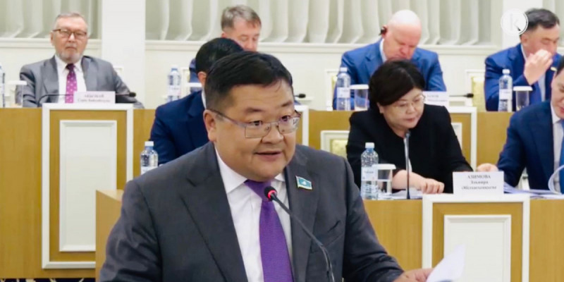 Болашақ Парламенттің қызметтік шеңбері бір жарым еседен астам өседі – Айдос Сарым
