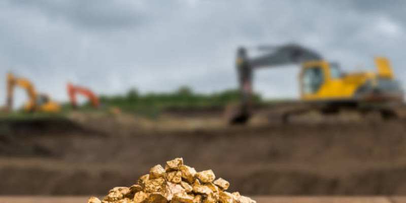 Семейлік үш тұрғын 5 жыл бойы алтыны бар кенді ұрлап келген