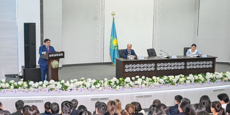 Мемлекеттік қызметтің жаңа моделін қалыптастыру бағыттары талқыланды