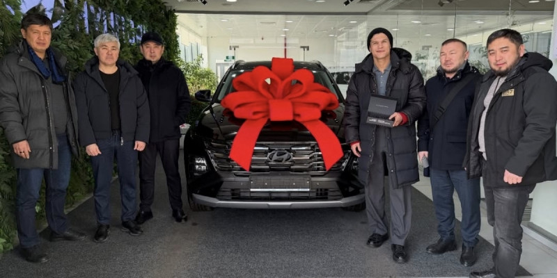 Олимпиада чемпионы Данияр Елеусіновке көлік сыйға берілді