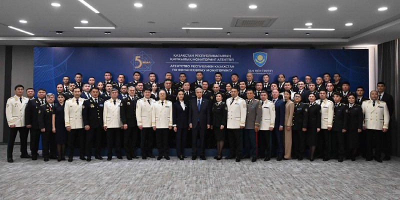 Қаржылық мониторинг агенттігінің бір топ қызметкері мемлекеттік наградамен марапатталды