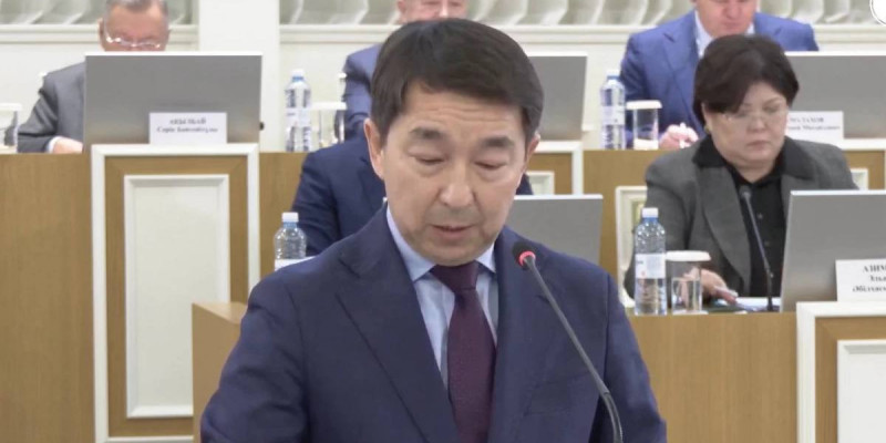 Заң шығарушы органның өкілеттіктері айтарлықтай қайта қаралды – Бақыт Нұрмұханов Конституцияның жаңа жобасы туралы баяндады