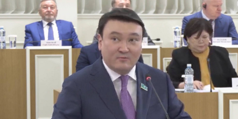 Халық кеңесі республикалық референдум тағайындау туралы бастама көтере алады – Мақсат Толықбай