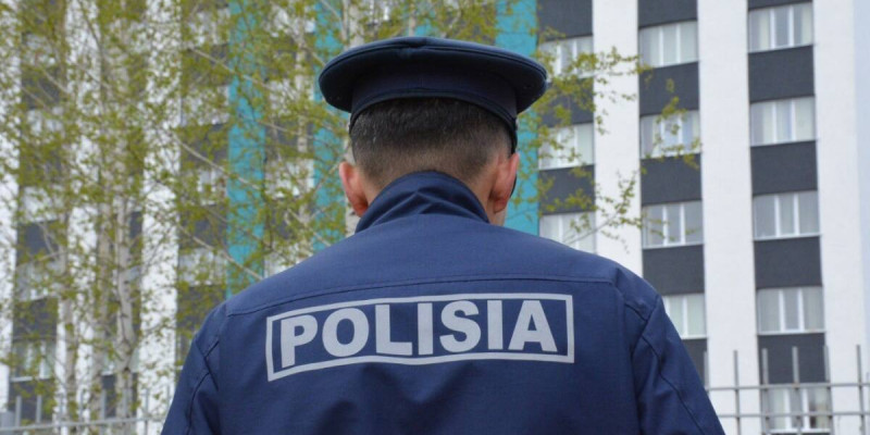 Түркістанда 18 жастағы тұрғын үш полицейдің үстінен арыз жазды