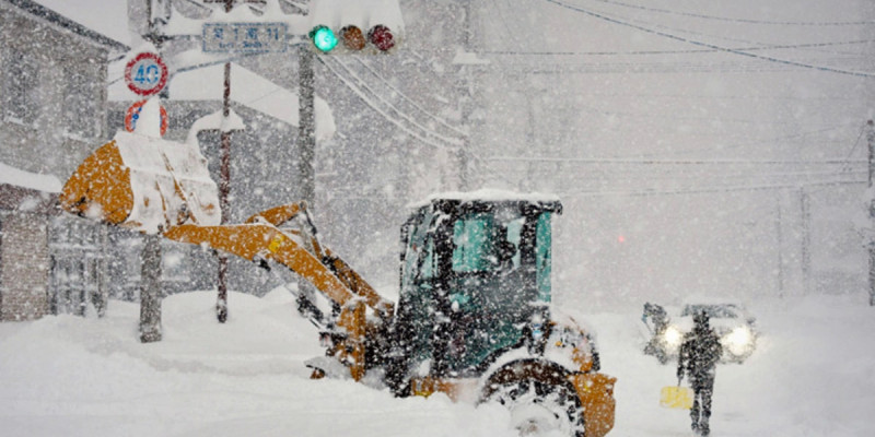 Жапонияда жауған қалың қар салдарынан 28 адам көз жұмған