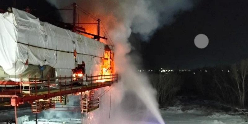 Павлодарда салынып жатқан көпір аумағынан өрт шықты