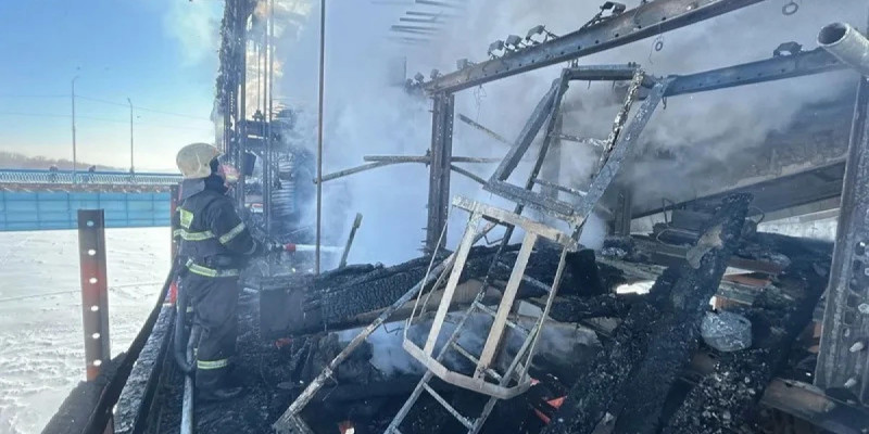 Павлодарда салынып жатқан көпірден бір тәулікте екі рет өрт шықты