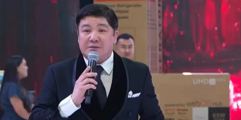 «Қазір жастарға бірдеңе дейтін жағдайда емеспін»: Қабатовтың тойдағы сөзі қызу талқыланып жатыр