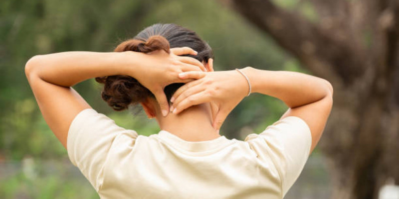 Мойнын қытырлатамын деп инсульт алып қалған әйел аман қалды