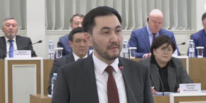 Конституция жобасын талқылау барысында көпшіліктің Ата заңға деген көзқарасы өзгеріп келе жатқаны байқалады – Жандос Шаймарданов