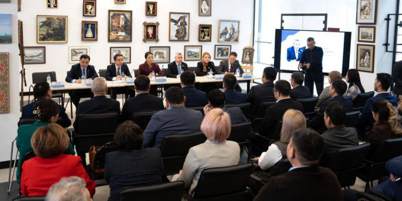 Қосшыда жаңа Конституция жобасы мен жүйелі реформалар талқыланды