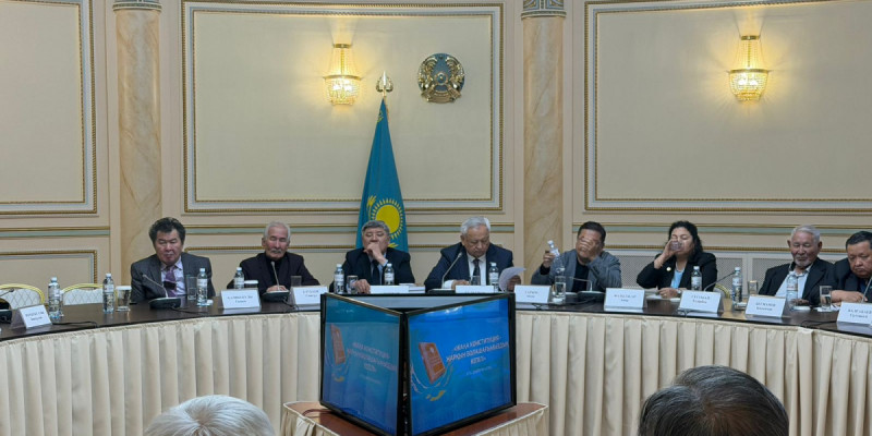 Қаламгерлер жаңа Конституция жобасындағы мәдениетке қатысты нормаларды талқылады