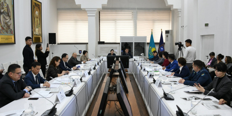 ҚазҰУ-де жаңа Конституция жобасындағы өзгерістер жан-жақты талқыланды