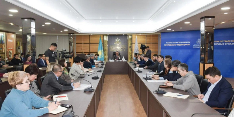 Қазақстандық кәсіподақтар Жаңа Конституция жобасын қолдауға шақырды