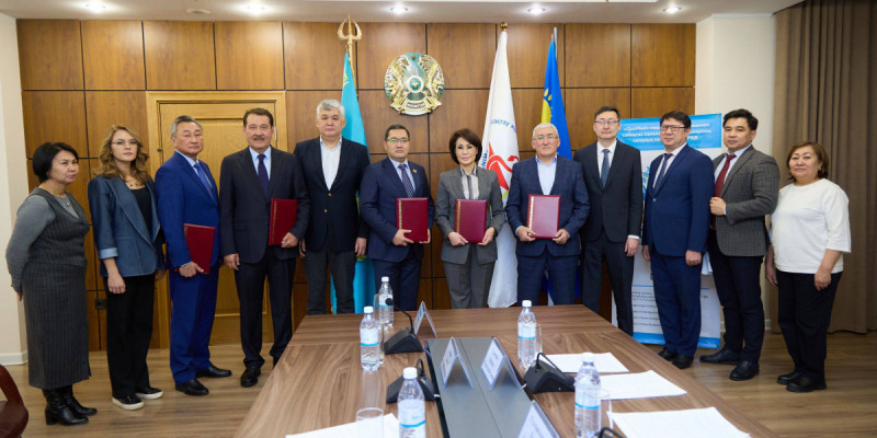 Денсаулық сақтау министрлігі кәсіподақтармен салалық әлеуметтік келісім жасасты