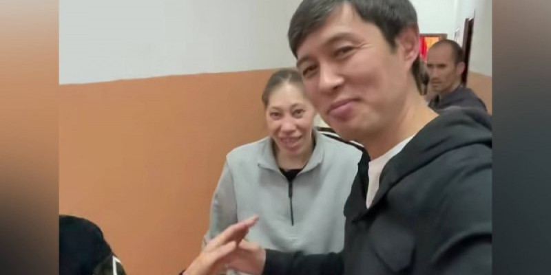 «Тәубе мен шүкірді толтырып қайтасың»: Ердос Қанаев ерекше қажеттілігі бар адамдармен кездесті