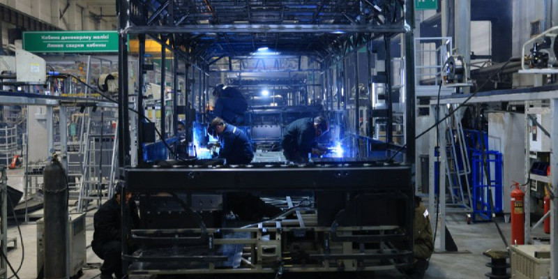 Былтыр 200-ден астам жаңа өндіріс орны іске қосылды – Бектенов