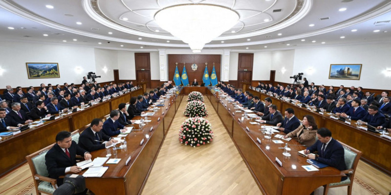 Үкімет пен әкімдер бюджеттің игерілмей қалуынан қауіптеніп, жобаларға қаржы бөлу тәжірибесін доғаратын кез келді