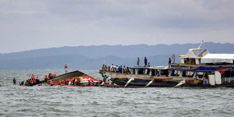 Филиппинде паром апатынан қаза тапқандар саны 51 адамға жетті