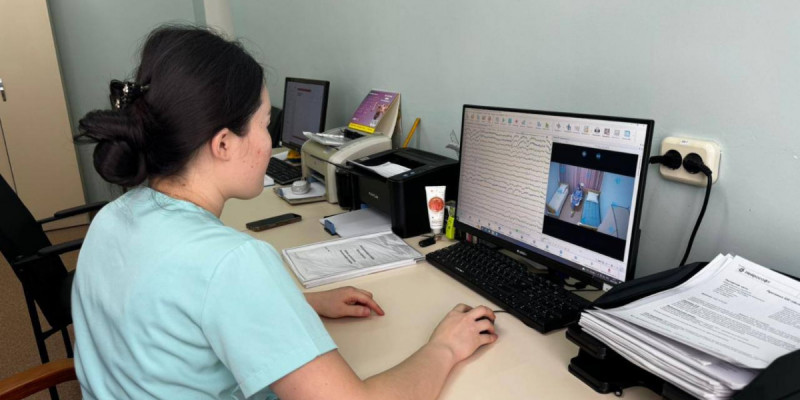 Елордадағы емханада ми қызметін зерттейтін аппарат іске қосылды