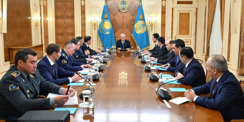 Мемлекет басшысы азаматтардың құқығын қорғау және қоғамдық тәртіпті сақтау мәселелері бойынша жиын өткізді