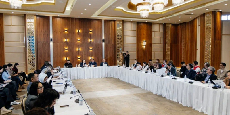 MNU профессорлары жаңа Конституция жобасын қолдады