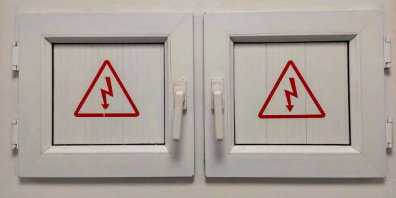 Ақмола облысындағы пансионатта ер адамды тоқ соғып, күйік алған