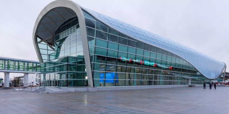 LRT аялдамасындағы өрт: қытайша білетін құтқарушы адамдарды қауіпсіз жерге бағыттады