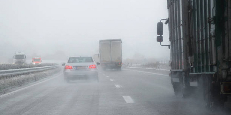 Екі облыстағы автожолдар бір тәулікке жабылды