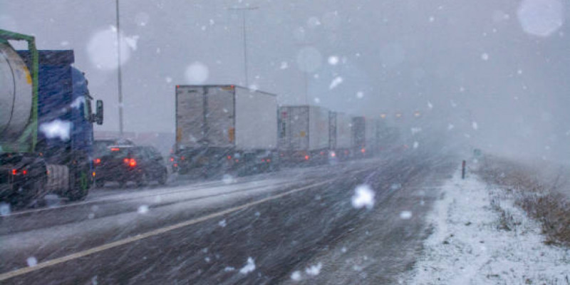 Екі облыста жол жабылды