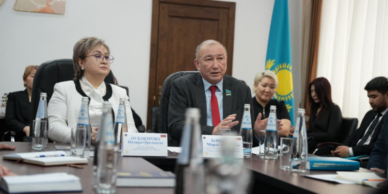 Елордада жаңа Конституция жобасы бойынша сараптамалық талқылау өтті