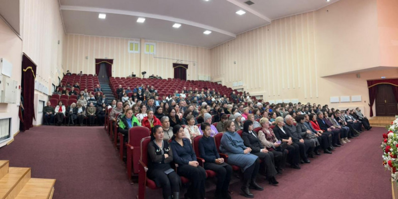 Боровское ауылында конституциялық реформа мәселелері талқыланды