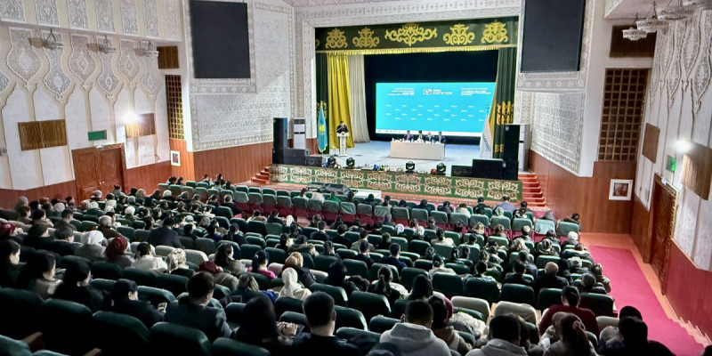 Коалиция мүшелері Түркістан облысының педагогтер қауымымен кездесті