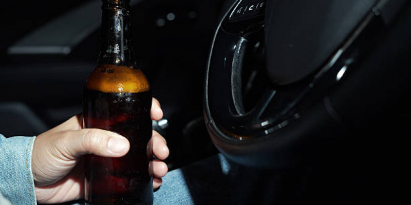 Елордада мас күйінде көлік тізгіндеген 70 жастағы қария ұсталды