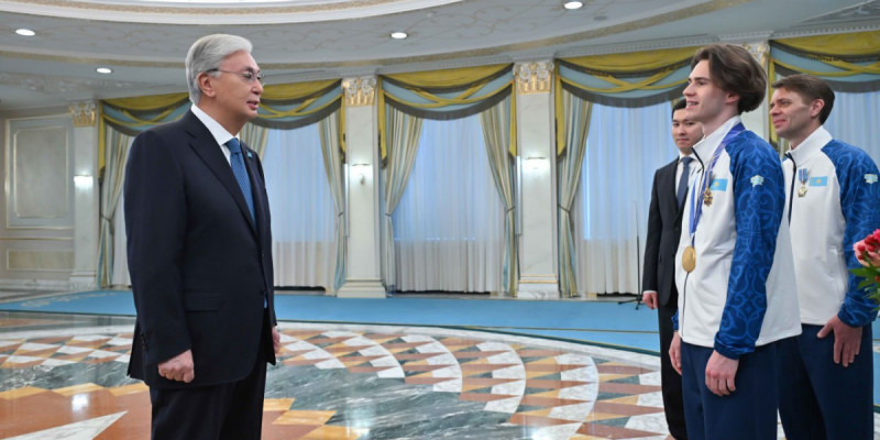 «Сөзсіз, тарихи жетістік, нағыз триумф»: Президент Олимпиада чемпионы Михаил Шайдоровты марапаттады