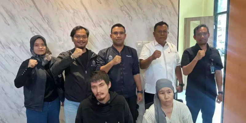 Атырауда жоғалған отбасы: Күдіктінің Индонезияда ұсталған видеосы жарияланды (ВИДЕО)