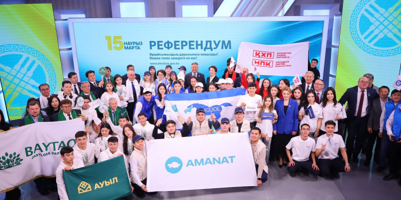 Партияаралық диалогтың жаңа форматы: жаңа Конституция тікелей эфирде талқыланды