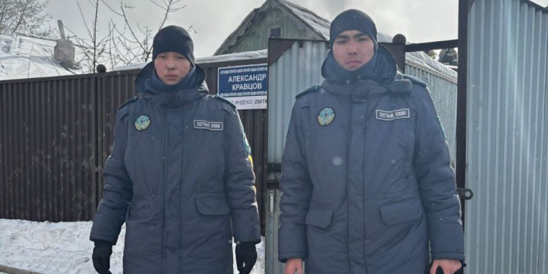 Ұлттық ұланның әскери қызметкерлері өрт кезінде жарылыстың алдын алды