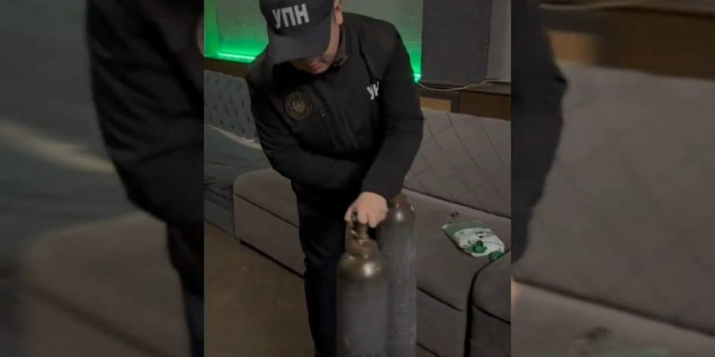 Шымкентте 400 баллон азот тотығы тәркіленді (ВИДЕО)