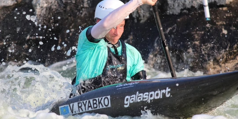 Владислав Рябко еспелі слаломнан Таиландтағы турнирде қола жеңіп алды