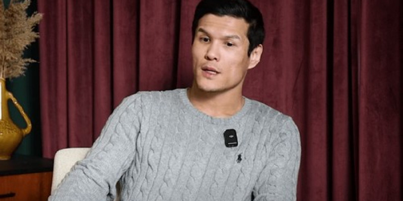 Данияр Елеусіновтың жұбайына екі әйелге шабуыл жасады деген айып тағылған