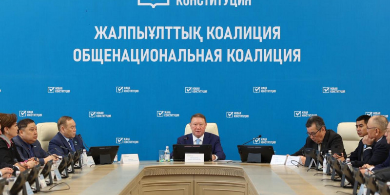 Қостанайда жаңа Конституция жобасы мен өңірлік даму мәселелері талқыланды