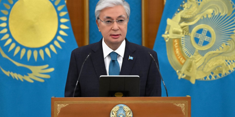 «Әйел – тіршіліктің тірегі, берекенің бастауы»: Президент әйелдер қауымын 8 наурыз мерекесімен құттықтады