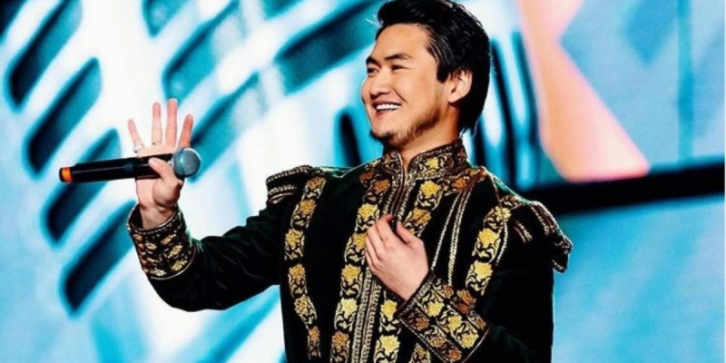 “Жүрегімізге жылу сыйлайды”: Төреғали Төреәлі әйелдер жайлы ойын ортаға салды